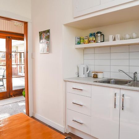 Sunny Mornington 2 Bedroom Guest Suite Dunedin Dış mekan fotoğraf